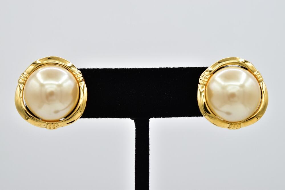 Vintage NOS Pearl Domed Button Stud Earrings Gold Tone Round Chunky 1980s NS10